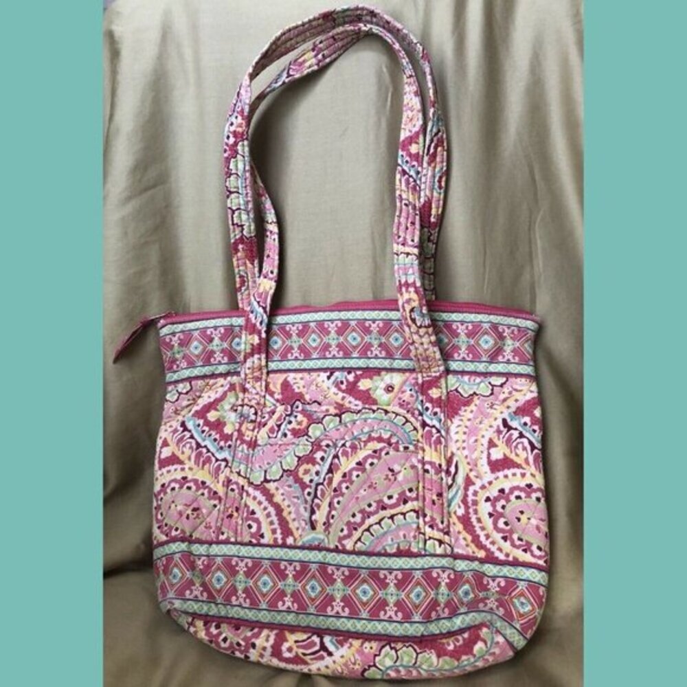 Vera Bradley Capri Melon Villager Pink Paisley